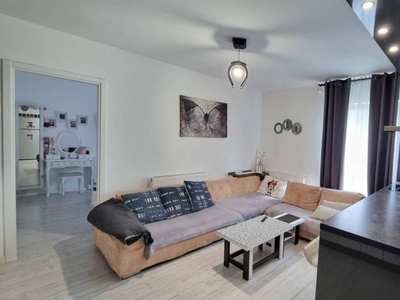 Vanzare apartament deosebit 3 camere zona Eroilor, Floresti!