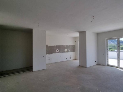 Vanzare penthouse 4 camere semifinisat, Floresti!