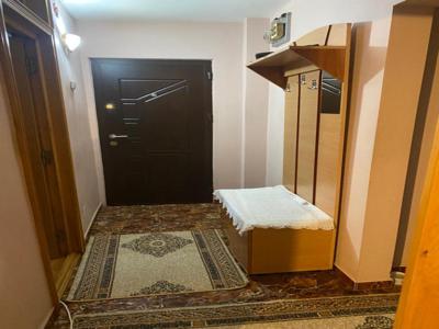 Apartament 3 camere zona Scolii 8