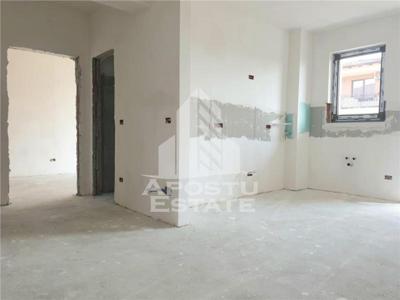 Apartament cu 2 camere, open space, disponibil la fiecare etaj, zona benzinariei Eso