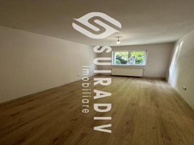 Apartament semidecomandat de vanzare, cu 3 camere, in zona Marasti, Cluj Napoca S16116