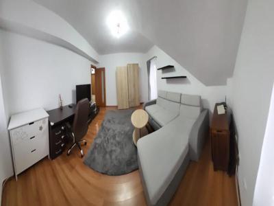 De vanzare apartament cu 2 camere, zona Constantin Noica