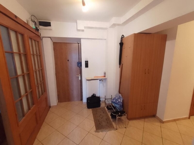 Apartament 3 camere Unirii Bulevardul intersectie cu strada Anton Pan vanza