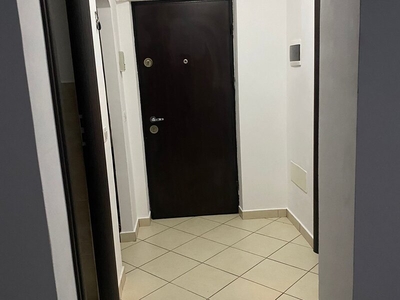 Inchiriere apartament 4 camere Metrou Lujerului, Piata Veteranilor Inchiriez apartamen