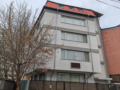 Inchiriere Casa Poporului, oferta bloc inchiriere 19 cam spatiu comercial, birouri