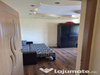 Apartament 2 camere decomandat - zona Spectrum - 430 euro (E8)