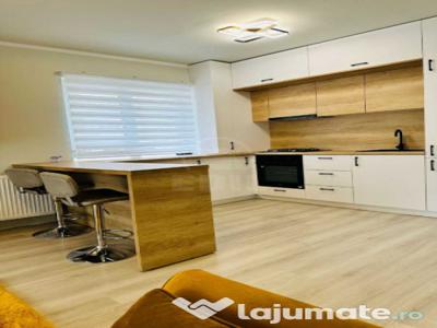 OPORTUNITAE! Apartament 2 camere/2gradini/parcare/la cheie