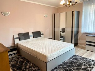 Apartament 2 camere la casa, parcare, 60 mp, gradina, zona Dunari