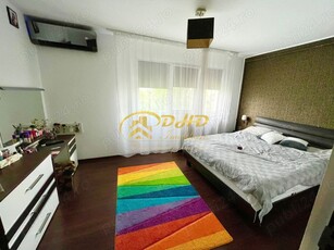 2 camere, Podul de Piatra