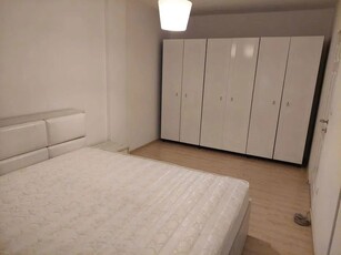 AP 3 CAMERE, GRADINA 15 MP, METROU 5 MIN, LOC PARCARE INCLUS, CENTRALA