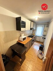 Apartament 2 camere de închiriat în zona de vest mobilat complet, centrală pe gaz costuri reduse