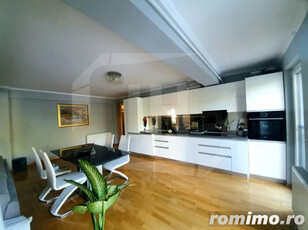 Apartament 2 camere, modern, 2 parcari subterane, zona strazii Paris