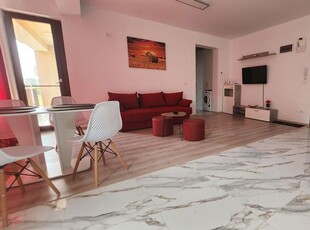 Apartament 2 camere - prima inchiriere - loc de parcare inclus - 380 Euro