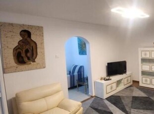 Apartament 3 cam, ultracentral, 500 Eur/ luna