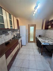 Apartament 3 camere - Calea Aradului - Centrala Proprie