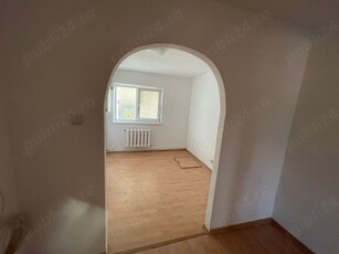 Apartament 3 camere Calea Nationala zona Util