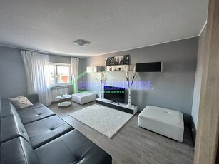 Apartament 3 camere de inchiriat zona Faleza Nord, vedere la mare, CENTRALA GAZ