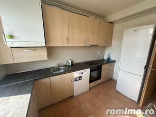 Apartament 3 camere decomandate, 2 bai zona Strand