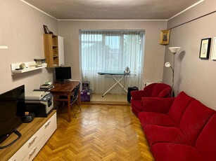 Apartament cu 3 camere,mobilat- Piata Centrala