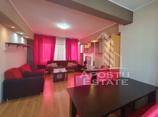 Apartament cu 4 camere, 2 bai, Zona Iulius Town