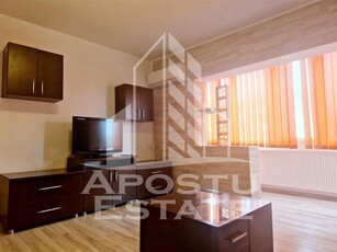 Apartament cu 4 camere 96 mp,zona Confectii