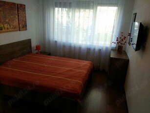 Apartament cu doua camere, decomandat, B-dul Mihai Viteazul