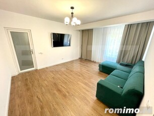 Apartament de 3 camere, centrala termica, parcare privata, zona Centrala