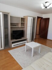 Apartament de închiriat - 3 camere I C Bratianu