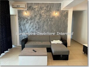 Apartament de inchiriat cu 2 camere decomandat zona Mamaia