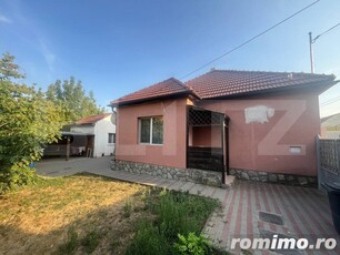 Casă individuală, 85 mp + anexă, teren 250 mp, zona Ronaț