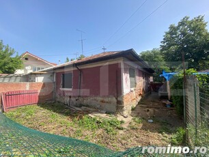 Casă tip duplex renovabilă in zona centrală Iasi