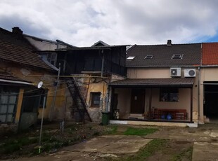 Casa 2 nivele 210 mp Iuliu Maniu negociabil/ sau închiriez