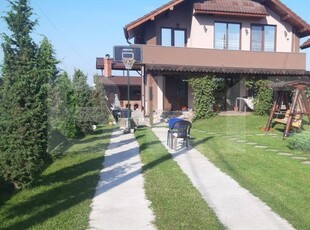 Casa 5 camere, 195mp, Targu-Jiu