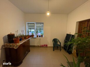 Apartament 3 camere 75 mp doar 3 minute Parcul Teilor