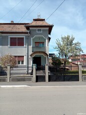 Casa de vânzare