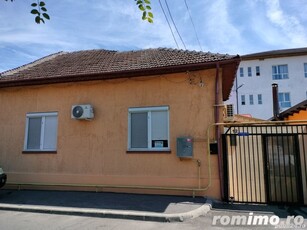 Casa de vanzare in zona Institut