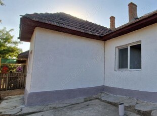 Casa de vanzare,sat Fagarasul nou,comuna Topolog,jud Tulcea