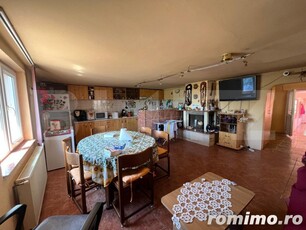 Casa D+P, 4 camere, 200 mp, 1258 mp teren, zona Mofleni