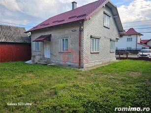 Casa in Bucovina Capu Codrului,123 mp,4 camere,+12333mp teren,8km de Gura Humorului