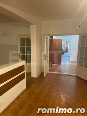 Casa Individuala, 5 camere, 280 mp utili, pretabila clinica, zona centrala