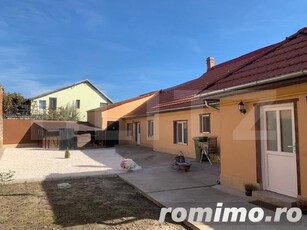 Casa individuala de 3 camere, 86 mp utili si 380 mp teren Bogdanestilor