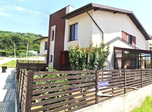 Casa P+1 Stefanesti Viilor - 162mp scd 4 camere 3 bai