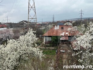 Casa pe strada Calea Bucuresti, teren de 1442 mp