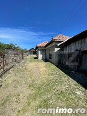 Casa renovabila de vanzare situata intr-o zona linistita in comuna Balanesti