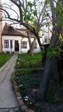 Casa teren 301mp -Bdul Mihalache Pta 1Mai Bucuresti