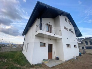 Casa tip duplex, 110mp utili, zona Orizont