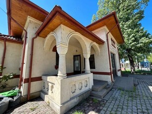 De vanzare casa ideala pentru sediu de firma