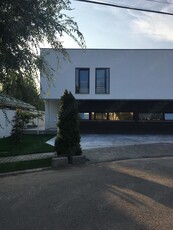 **Duplex Dumbrăvița lângă pădure **