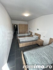 Hostel de vanzare cu 22 de camere, Dumbravita!