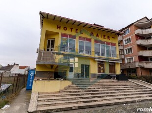 Hotel / Pensiune cu 32 camere-vanzare in Hunedoara, zona Centrala